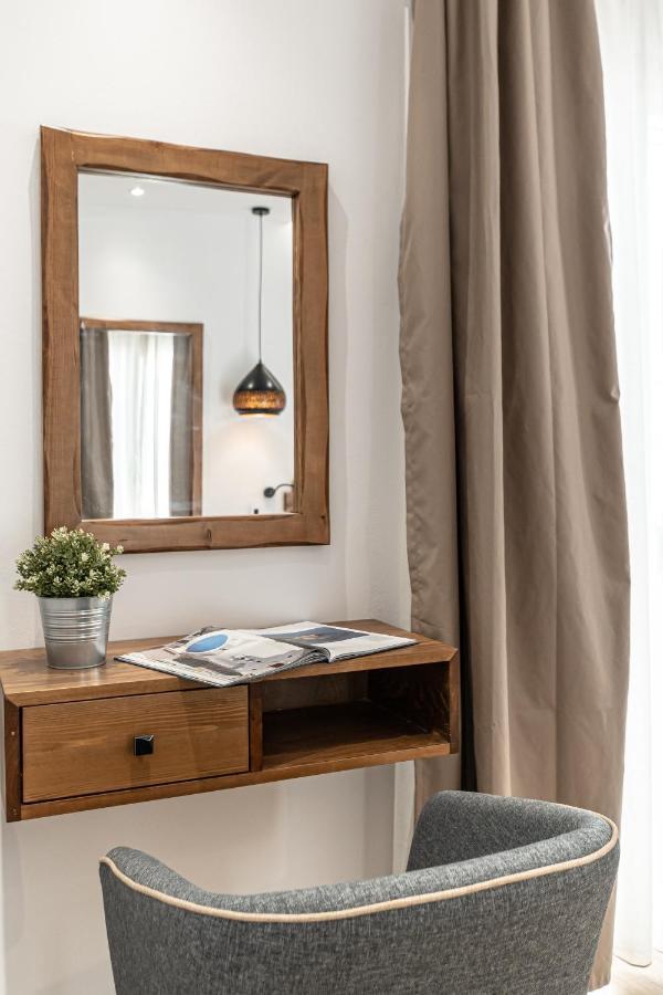 Galazia Boutique Apartments Naxos City Extérieur photo